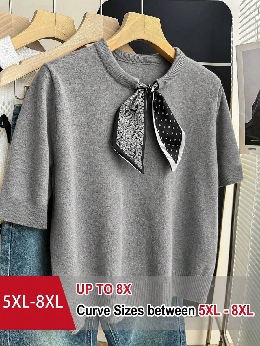 SHEIN CURVE+ 女款春秋簡約休閒通勤辦公街頭度假百搭日常優雅圓領印花圍巾裝飾標準肩短袖寬鬆灰色碎花大尺碼針織套頭衫 - 灰色 - 查看 1