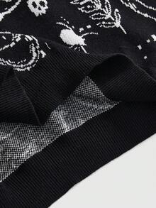 ROMWE Dark Gothic Black Cat Skull Star Moon Snake Jacquard Loose Fit Plus Size Pullover Sweater Halloween Women Fall Winter Sweater - Black - View 5