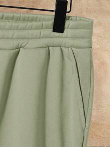Manfinity BRENVOR 男士綠色連帽衛衣與運動長褲套裝 - 綠色 - 查看 4