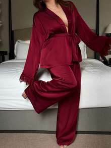 Dazy Plus Conjunto de pijama de 2 piezas rojo elegante con rayas de color contrastante, puños de encaje y patchwork para Año Nuevo, talla grande - Burdeos - Ver 7