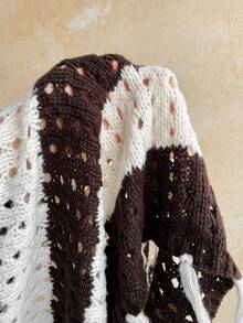 Soleia Selendang Rajut Wanita Motif Garis Cokelat Blok Warna dengan Rumbai di Bagian Bawah, Cocok untuk Liburan Musim Panas Gaya Boho. - MultiWarna - View 9