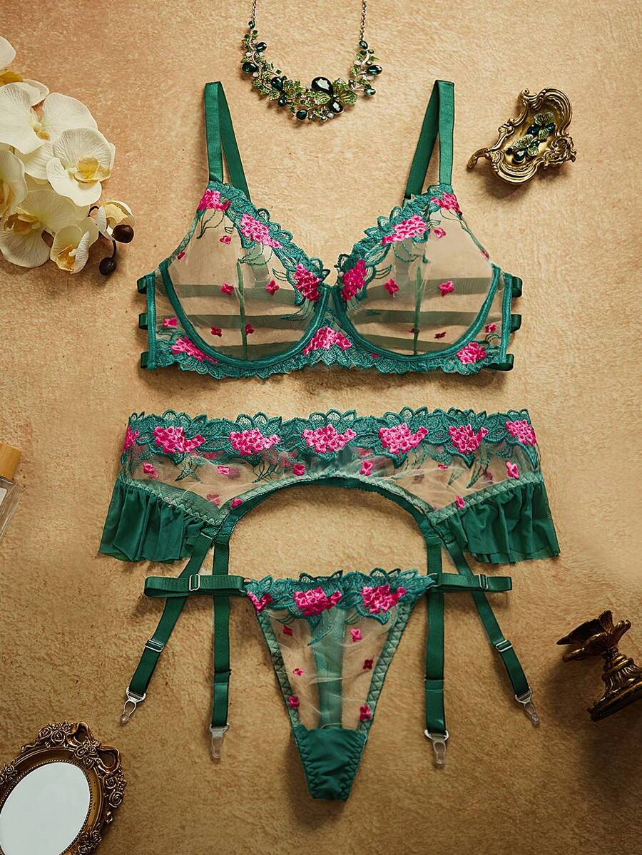3pcs Plus Size Mesh Embroidery Lingerie Set With Underwire (No Garter Belt) - Multicolor - View 1