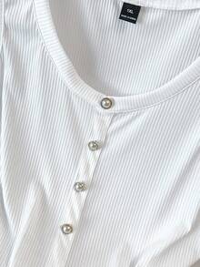 SHEIN CURVE+ Blusa sin mangas elegante y de moda con botones de perla para mujer - Blanco - Ver 6