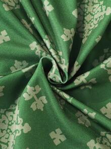 EverLounge Celana Pendek Santai Pria Motif Damask Vintage, Celana Boxer Tidur Longgar - Hijau - View 3