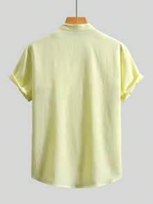 Manfinity Homme Camisa de manga corta de unicolor de un solo pecho para hombre, casual para ir al trabajo - amarillo ganso - Ver 2