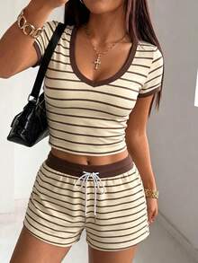 SHEIN EZwear 休閒極簡風棕色拼色條紋V領短袖上衣與條紋印花抽繩腰短褲運動套裝，女款舒適兩件套，適合春夏 - 彩色 - 查看 6