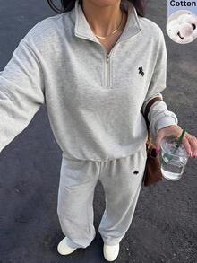 SHEIN EZwear 淺灰色刺繡細節運動衫與運動長褲套裝 - 淺灰色 - 查看 1