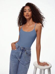 SHEIN BASICS 1件女款純色修身休閒細肩帶背心上衣 白色上衣 - 藍色 - 查看 9
