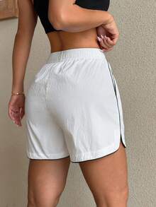 Dewbera Dewbera Women's Lightweight Sports Shorts, Comfortable For Fitness, Yoga And Multi-Scenario Wear - White - View 2