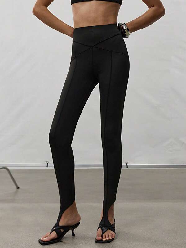 MERLEAU Legging Panjang Hitam Modern untuk Wanita