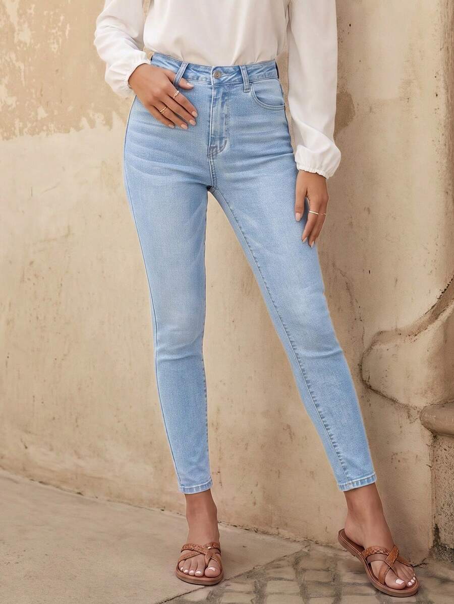 EMERY ROSE High Waist Solid Color Slant Pocket Slim Fit Casual Jeans - Light Wash - View 1