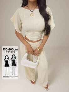 SHEIN PETITE Conjunto de Roupa de Descanso Feminino com Camiseta Plissada com Textura na Cintura e Calça de Malha Casual Elegante, Roupa de Férias, Roupa de Festa do Chá de Verão Feminina em Branco Creme - Damasco - Visão 4