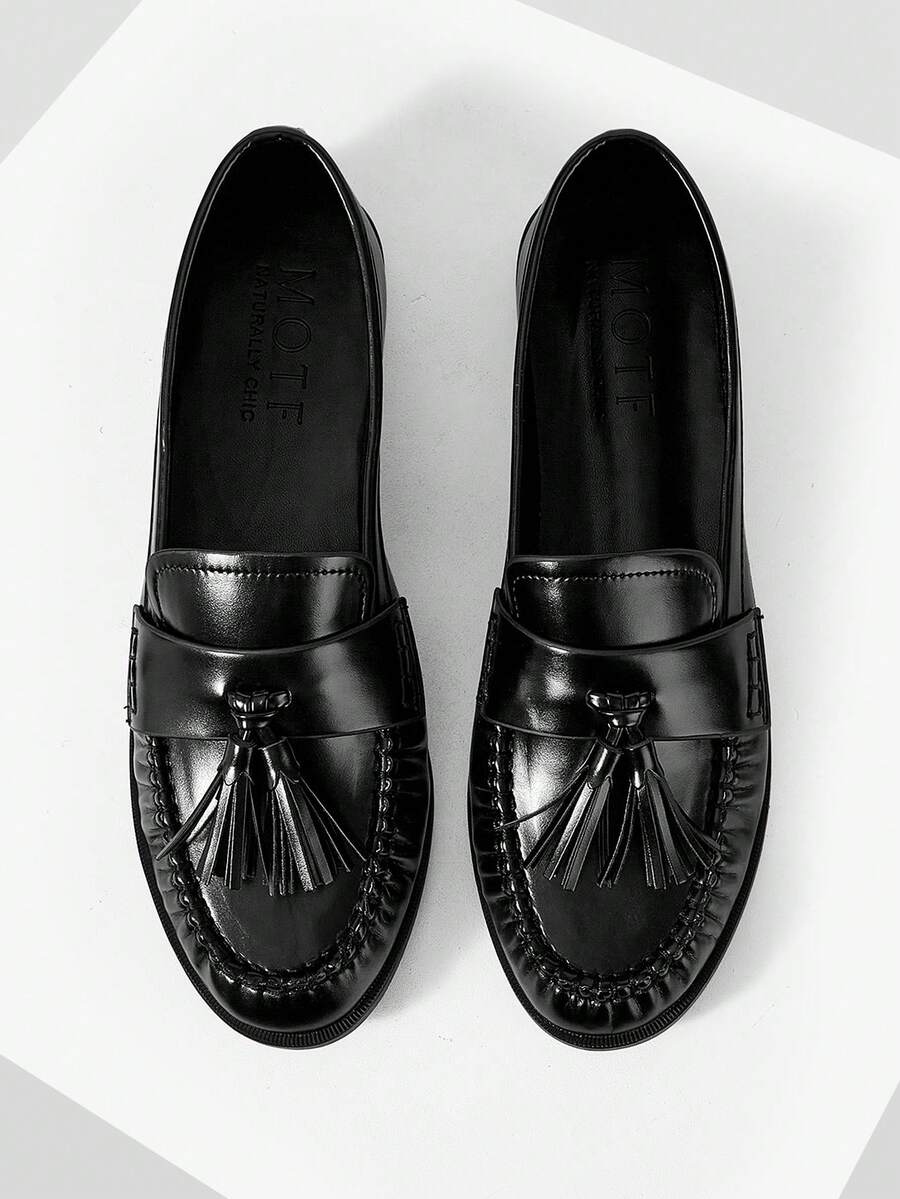 MOTF PREMIUM WOMEN'S AUTUMN AND WINTER BLACK LOAFERS RETRO BRITISH STYLE FASHIONABLE AND COMFORTABLE FLAT SHOES - Black - View 2