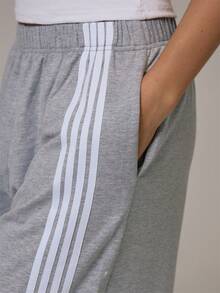 Musera Sport Contrast Colour Side Stripe Elasticated Waist Loose Fit Wide Leg Jogger Daily Casual Pilates Gym Sport Active - Grey - View 5