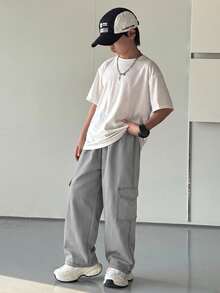 SHEIN 1件装青少年男童休闲运动学院风文艺复古直筒裤，带工作口袋和撞色线条装饰，适合返校、生日派对、晚宴、演出、婚礼、洗礼、开幕式、日常穿着，适合上学、度假、旅行、运动，适合春夏季节。 - 灰色 - 查看 2