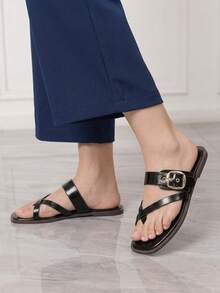 Sleekvia Ladies Comfortable Flat Wear-Resistant Versatile  Metal Outdoor Flip-Flops Slippers - Black - View 3