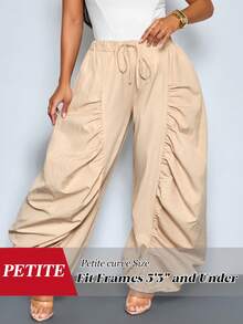 SHEIN PETITE CURVE 大码女式纯色休闲宽松郁金香形裤，配有松紧腰带。适合春夏日常休闲穿着、通勤和度假。街头风格十足，是海滩度假和野餐的理想之选。舒适宽松的纯色束脚裤，散发着复古宫廷风和哥特风情。 - 卡其色 - 查看 1