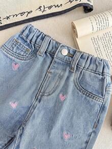 SHEIN LMoss Kids 女嬰彩色愛心刺繡圖案藍色牛仔寬鬆錐形長褲 - 淺色水洗藍 - 查看 4