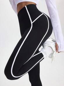 Velisys Velisys 女款時尚條紋拼色修身運動緊身褲 3件組 - 黑與白 - 查看 3