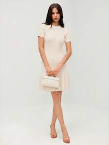SHEIN Orluneo 新款春秋季性感修身优雅淑女风高品质针织毛衣连衣裙 - 米色 - 查看 5