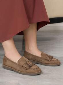 Sleekvia 女款金屬裝飾亮面休閒日常牛津平底鞋，聖誕適用 - 咖啡棕 - 查看 1