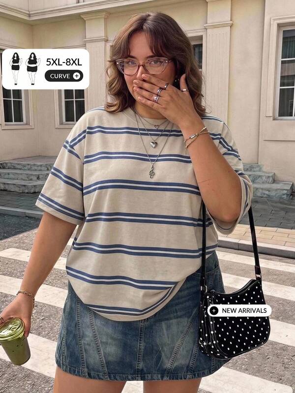 SHEIN CURVE+ Kaos oblong bergaris biru ukuran besar, cocok untuk musim gugur.