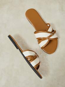 Styleloop Women's Flat Sandals Summer Open-Toed Bohemian Vacation Sandals Wear Soft-Soled Slippers - Brown button. - View 5