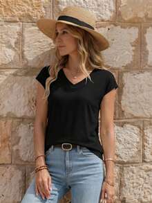 EMERY ROSE Kaos Polos Leher V Lengan Kelelawar untuk Musim Panas - Hitam - View 1