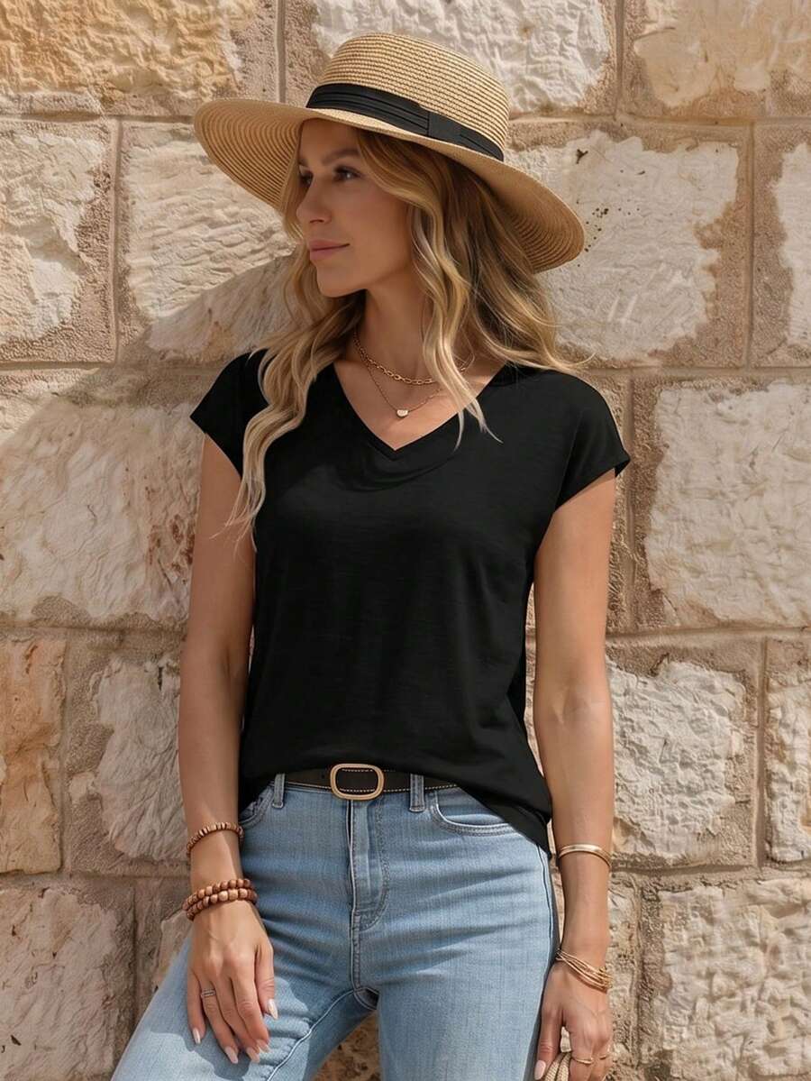 EMERY ROSE Kaos Polos Leher V Lengan Kelelawar untuk Musim Panas - Hitam - View 1