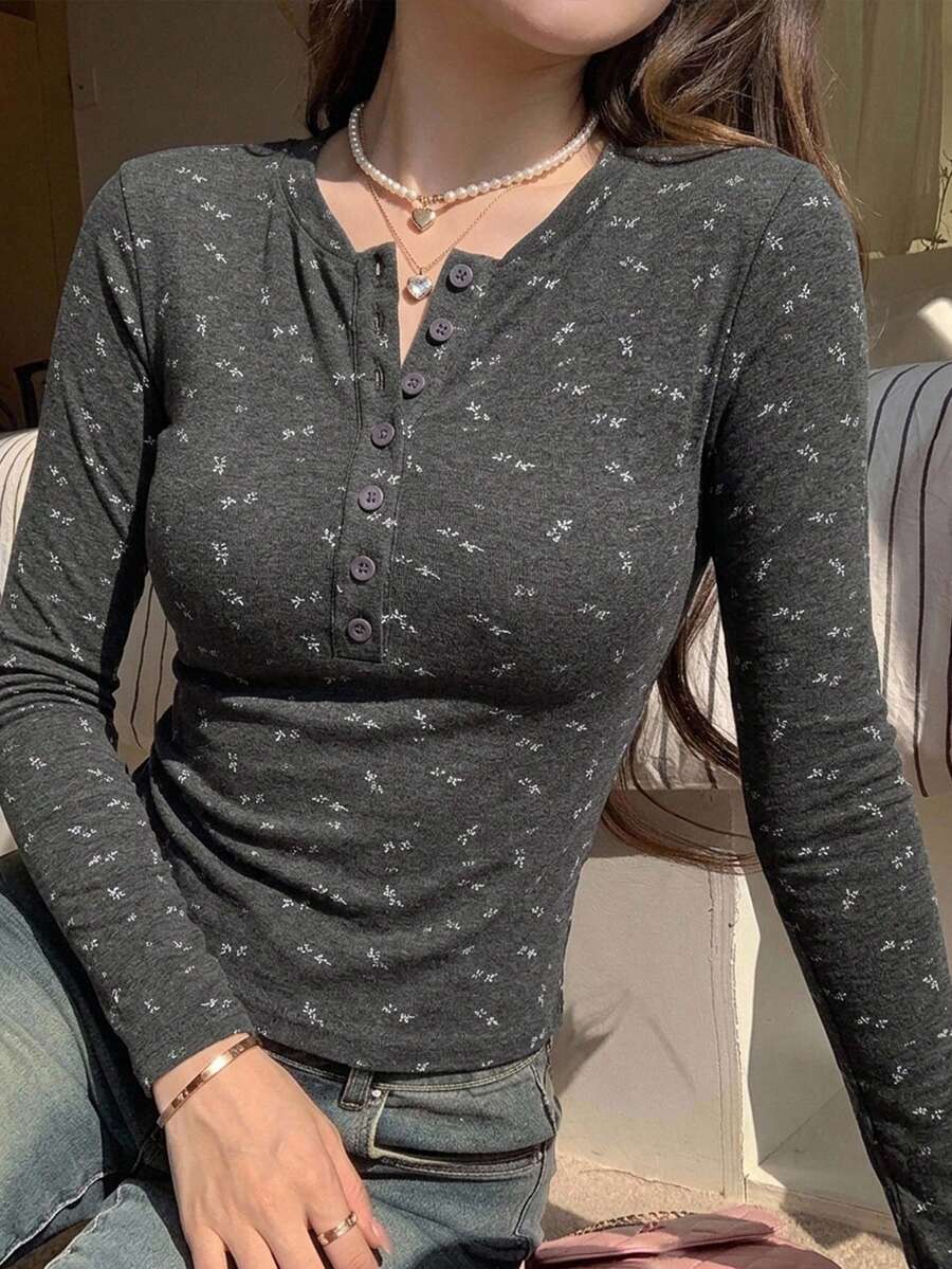 DAZY 女款提花鈕扣半開襟修身基礎層上衣 - 深灰色 - 查看 1