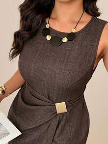 Juhart Plus-Size Brown Autumn/Winter Dress Featuring A Pleated, Cinched Waist And Metallic Accents; The Slit Design Makes It Suitable For Elegant Workwear - Brown - View 3