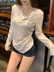 DAZY 女款圓領鈕扣斜襟寬鬆休閒罩衫，百搭春季上衣，夏季長袖 - 白色 - 查看 1