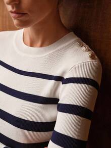 MOTF PREMIUM STRIPED BUTTON DECOR SWEATER - Royal Blue - View 2