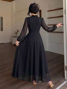 Modelyn Women's Tie Waist Ruched Positioned Print Long Sleeve Dress - Black - View 2
