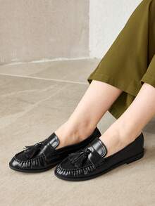 MOTF PREMIUM WOMEN'S AUTUMN AND WINTER BLACK LOAFERS RETRO BRITISH STYLE FASHIONABLE AND COMFORTABLE FLAT SHOES - Black - View 5