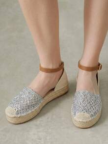 Styleloop Ladies Retro Silver Vacation Style Hollow Woven Pull-Up Belt Hemp Rope Platform Shoes - Silver - View 4