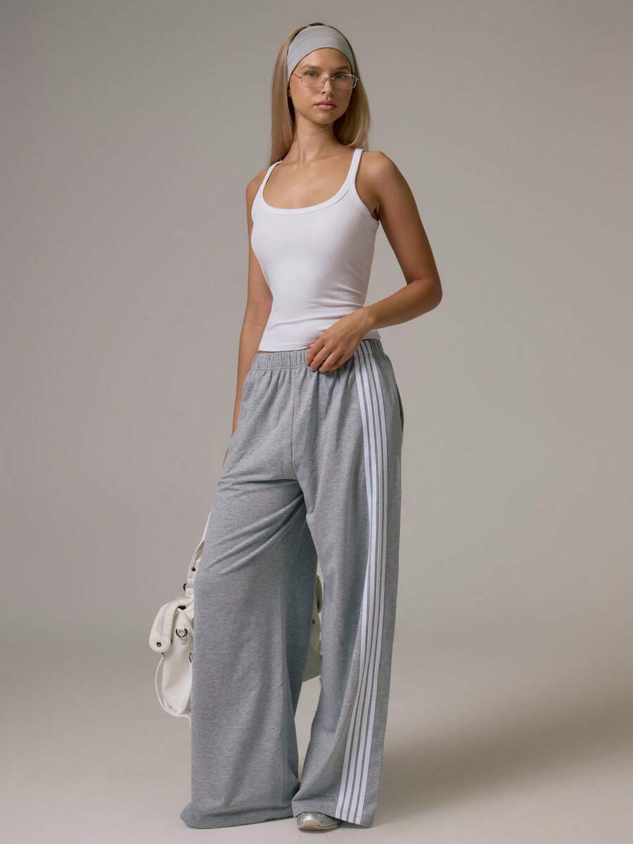 Musera Sport Contrast Colour Side Stripe Elasticated Waist Loose Fit Wide Leg Jogger Daily Casual Pilates Gym Sport Active - Grey - View 1
