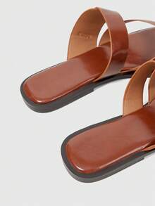 Sleekvia Ladies Comfortable Flat Wear-Resistant Versatile  Metal Outdoor Flip-Flops Slippers - Brown - View 8