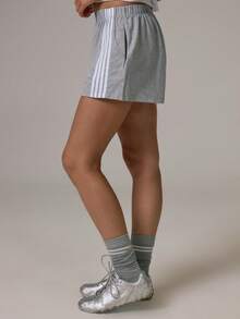 Musera Sport Contrast Colour Side Stripe Elasticated Waist Loose Fit Mini Shorts Daily Casual Pilates Gym Sport Active - Grey - View 4