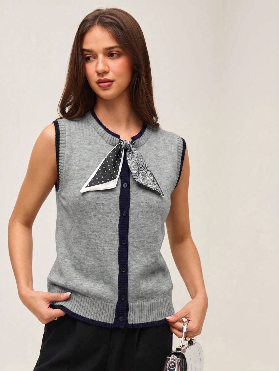 SHEIN Orluneo 新款春夏休閒極簡圓領微 Polo 無袖背心，煙灰色啞光鈕扣，密織針織，顯高不顯胖，對比滾邊，圓點與佩斯利拼色，適合辦公通勤，優雅百搭層次穿搭，韓系針織基本款，修身舒適，深色調顯白，清冷氣質，紋理灰黑色，休閒商務中性高級女款針織上衣