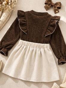SHEIN Elladie kids Young Girl Embroidered Bell Sleeve Ruffle Trim T-Shirt And Bow Decor Pleated Mini Skirt Set - Brown - View 3