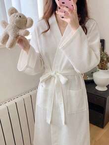 1 Piece New White Unisex Couple Bathrobe, Long-Sleeve Full-Length Bath Towel Robe. Crafted From Water-Absorbent, Quick-Drying And Breathable Fabric, It Is Ultra-Soft And Skin-Friendly, Suitable For All Seasons. An Essential Home & Vacation Staple. - White - View 6
