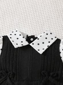 SHEIN 2件組新生女嬰套裝，小翻領袖口配色拼接 2 合 1 後開襟上衣，休閒寬鬆針織長褲，簡約時尚可愛新生兒套裝 - 黑與白 - 查看 6