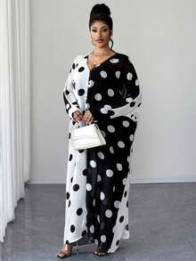 SHEIN CURVE+ Gaun Ukuran Besar Wanita Motif Polkadot Blok Warna Hitam Putih, Belahan Transparan, Lengan Kelelawar, Jahitan Seksi - MultiWarna - View 6