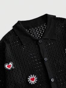 ROMWE MEN Betty Boop | ROMWE 美式復古 Betty 刺繡黑色鏤空針織開襟衫 男士夏季 Polo 領短袖外套上衣 - 黑色 - 查看 2