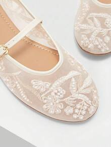 MOTF LADIES ELEGANT LACE EMBROIDERED FAUX PEARL DECORATIVE FLATS, COMFORTABLE AND BREATHABLE ADJUSTABLE BUCKLE STRAPS, DAILY VERSATILE SHOES FALL SHOES - Off-white - View 3