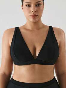 YARNWELL Plus Size Women's Solid Color Bikini Swimwear Top, Suitable For Summer Vacation And Beach - Black - View 6