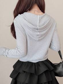 FRIFUL Jaket Wanita Model Baru Korea untuk Awal Musim Gugur, Berkerudung, Motif Hati, Resleting Ganda, Lubang Jempol, dan Desain Manset Bergaris, Serbaguna - Hitam - View 2