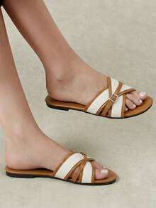 Styleloop Women's Flat Sandals Summer Open-Toed Bohemian Vacation Sandals Wear Soft-Soled Slippers - Brown button. - View 6