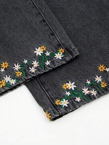GlowEve Women's Summer Floral Embroidered Denim Jeans - Dark Grey - View 3